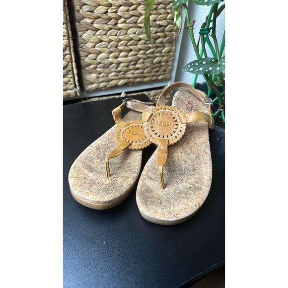Ugg Ayden slingback medallion tan leather cork‎ casual T thong sandals size 9 - Picture 3 of 9